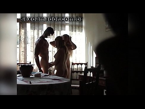 ❤️ Sexveninder inviterer en kæmpe mand og en trekant med ham ❤️❌ Porno at da.pornburst.ru